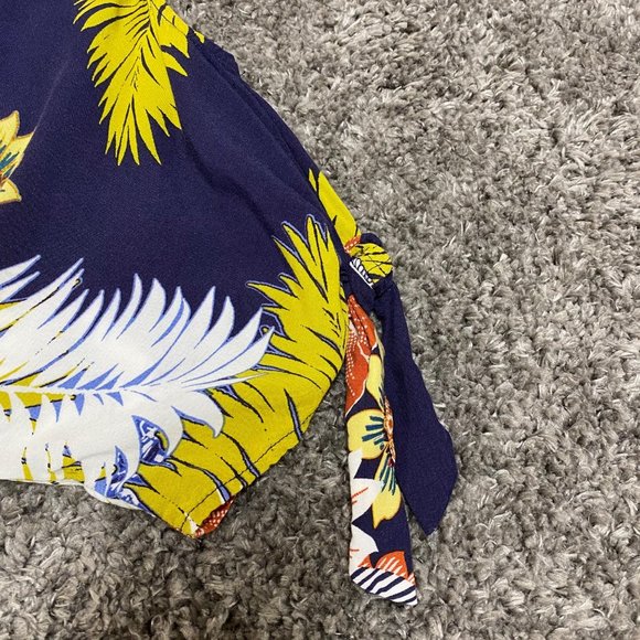 Melissa Paige Women Medium Floral Top Cold Shoulder Ties Waist and Sleeve - Picture 13 of 13